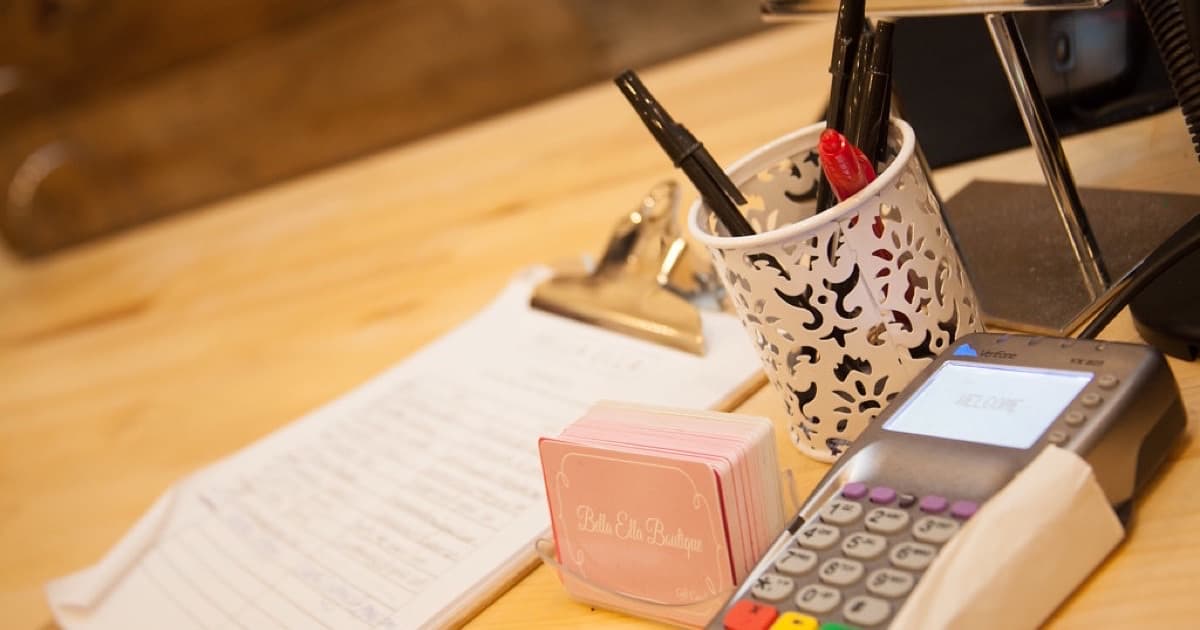 Credit Card Processing - Retail, featured image for How banking and financial services brands can compare competitors in AI answers